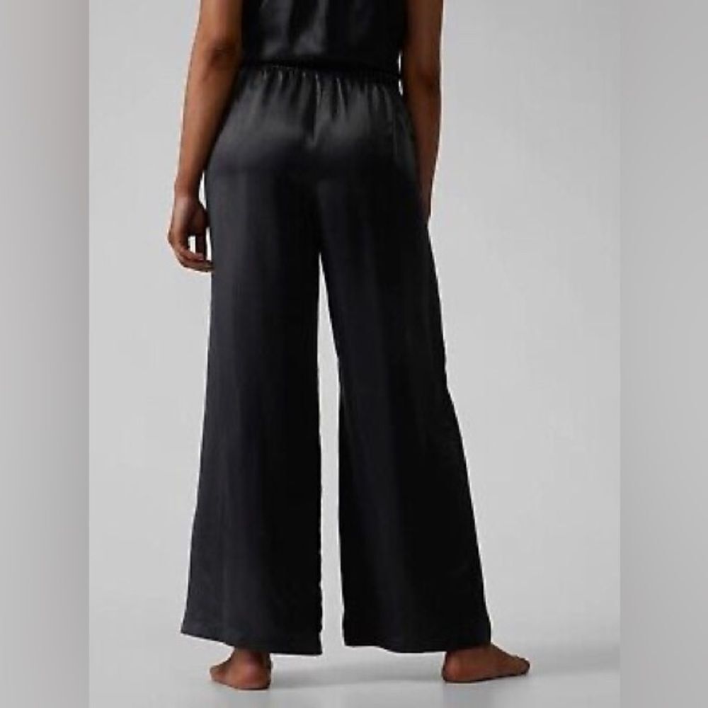 Athleta cool calm pant NWT XL Black Satin Feel Wide Leg Relaxed Pull On - Picture 2 of 16